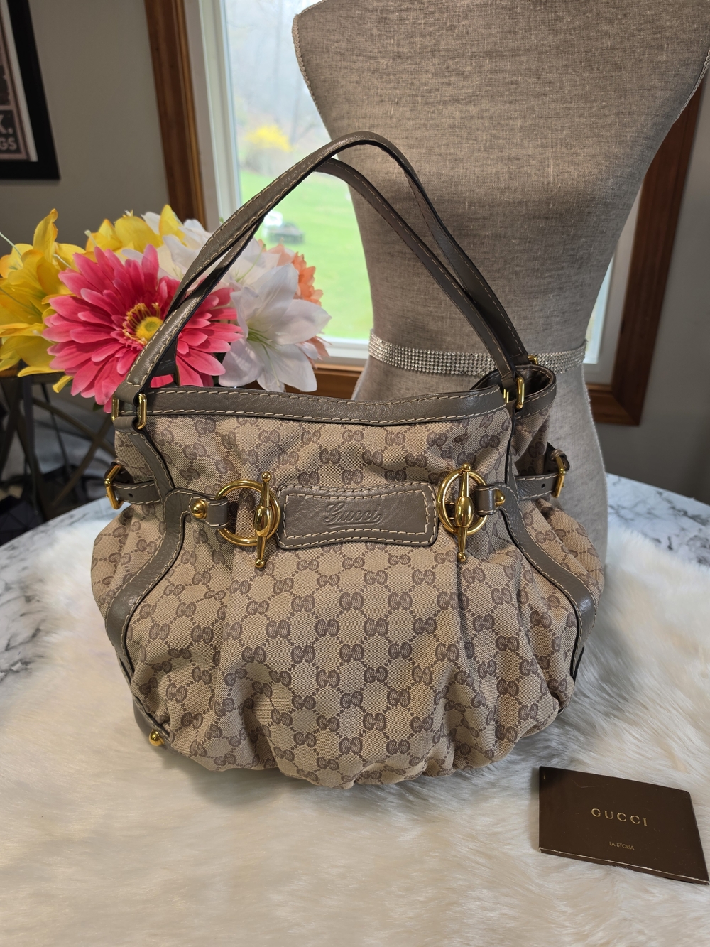 Gucci Jockey Hobo Large EUC